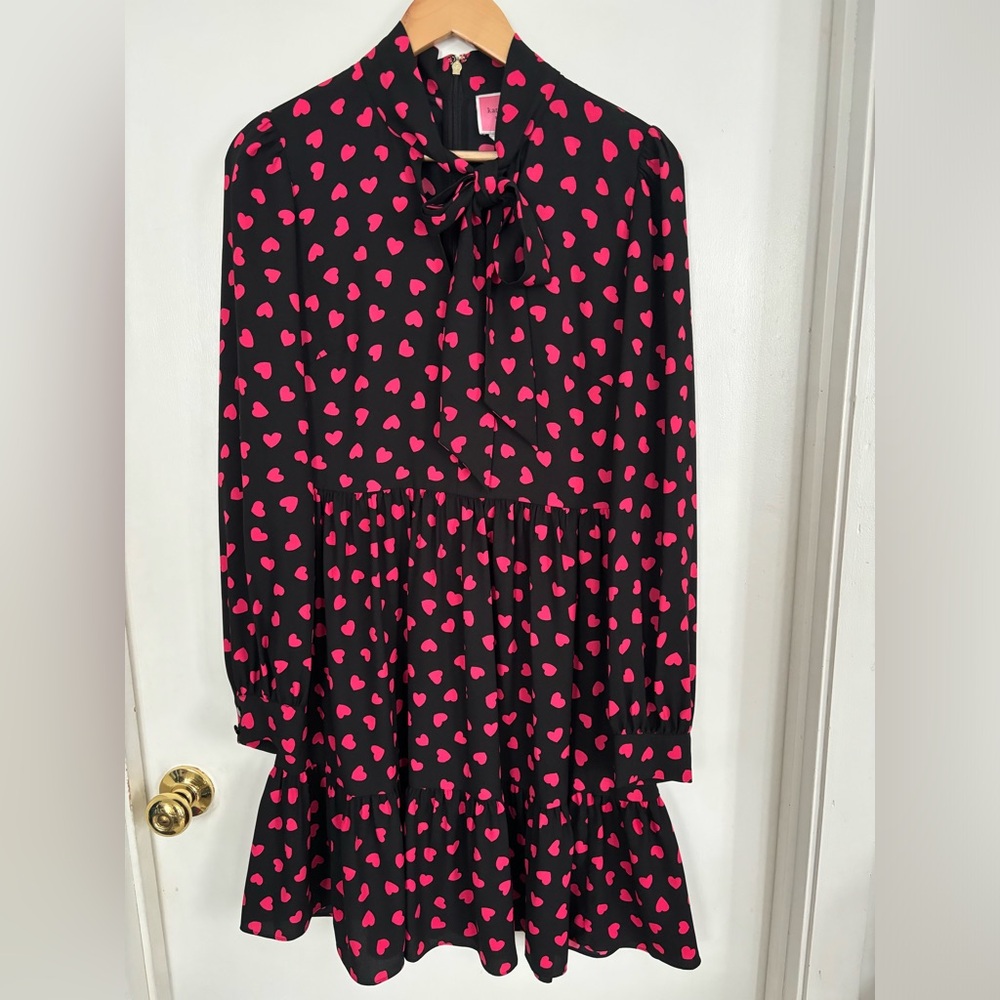 Kate Spade. A line dress with tie around the neck bow. Size 8.